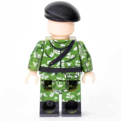 BR008 Офицер Морпех в маскхалате КЛМК березка разделенка в берете. Совместим с лего.