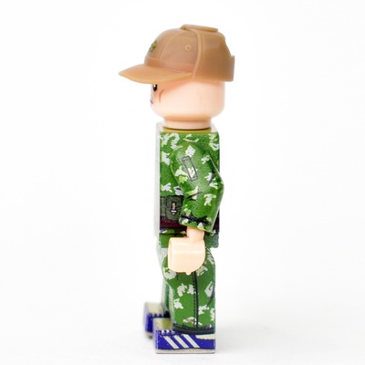 BR007 Солдат ВДВ в маскхалате КЛМК березка разделенка в Кепи. Совместим с лего.