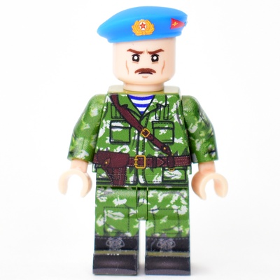 BR004 Офицер ВДВ в маскхалате КЛМК березка разделенка в берете. Совместим с лего.