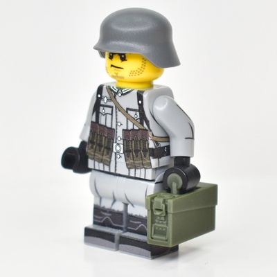 Патронный ящик для пулемета MG-32/42 для фигурок лего. Темно-зеленый.