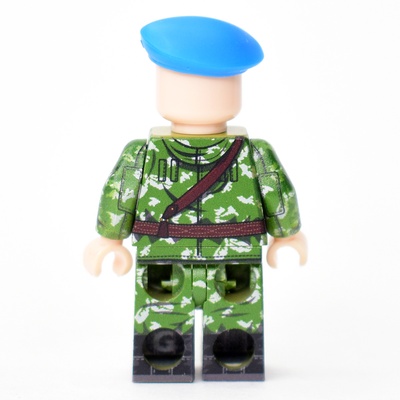 BR004 Офицер ВДВ в маскхалате КЛМК березка разделенка в берете. Совместим с лего.
