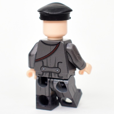 CW001 Красноармеец агитатор в шинели и картузе периода гражданской войны. Совместим с лего.