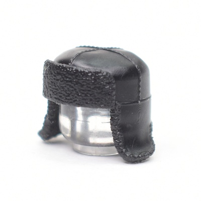 Ушанка с опущенными ушами. Черная. для ЛЕГО фигурок