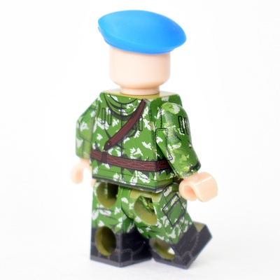BR004 Офицер ВДВ в маскхалате КЛМК березка разделенка в берете. Совместим с лего.