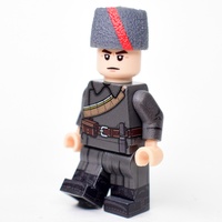 CW002 Красноармеец в шинели и папахе с лентой на период гражданской войны. Совместим с лего.