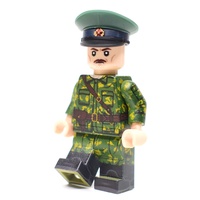BR001 Пограничник в камуфляже березка с кобурой, в фуражке. Совместим с лего.