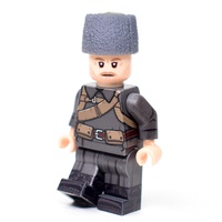 CW003 Ветеран в шинели и папахе на период гражданской войны в России. Совместим с лего.