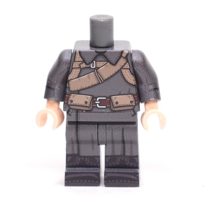 CW006 Ветеран в шинели на период гражданской войны. Только тело и ноги. Совместим с лего